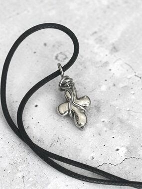 5 For $25💫Alternative Wrapped Silver Cross Pendant